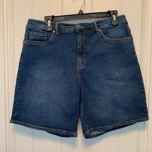 Gloria Vanderbilt, Denim Shorts, Size 10, BARELY WORN